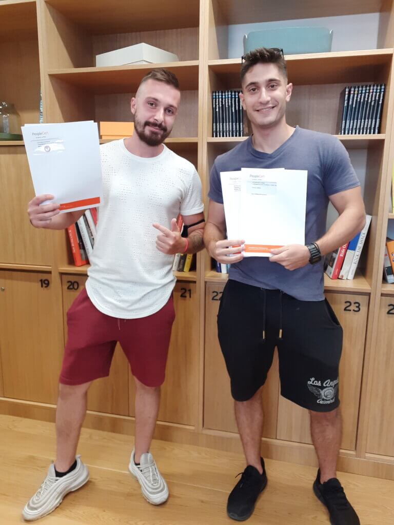 Τελευταίες μέρες για τις εγγραφές στις εξετάσεις Αγγλικών LRN Proficiency & Lower Μαίου και Ιουνίου2025